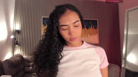 Snapshot of ailann_ chatting on February 2025 07:38:02 PM Alisson online show from February 2025 07:38:02 PM