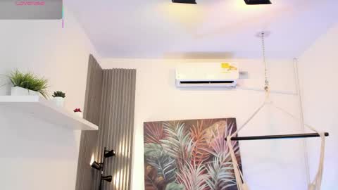 Snapshot of ailann_ chatting on June 2026 06:10:02 PM Alisson online show from June 2026 06:10:02 PM