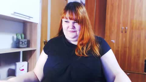 Snapshot of aimeerosebud chatting on February 2025 10:34:01 PM AimeeRosebud online show from February 2025 10:34:01 PM