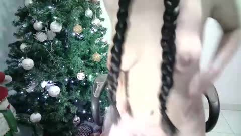 Snapshot of aineangeel chatting on January 2025 12:15:01 AM AINE online show from January 2025 12:15:01 AM