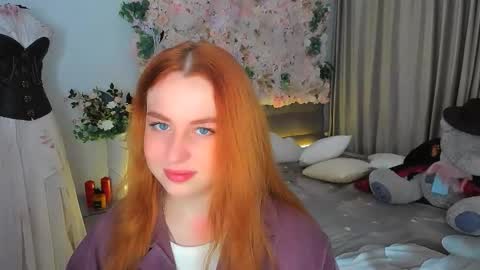 Louise online show from November 2025 04:13:02 AM