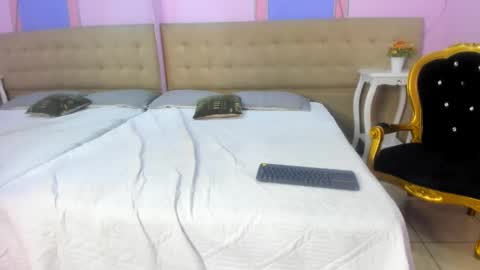 Aisha Noir online show from September 2025 12:06:01 PM