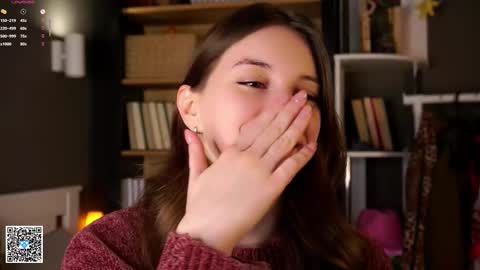 Snapshot of aislyfarran chatting on September 2025 01:09:01 AM Aliza online show from September 2025 01:09:01 AM