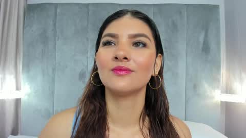 Snapshot of aitanajones1_ chatting on May 2026 10:45:01 AM Aitana online show from May 2026 10:45:01 AM