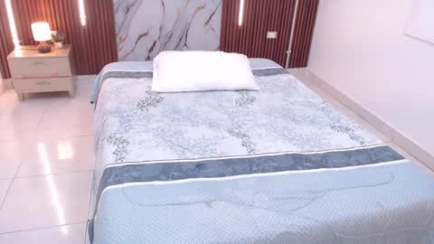 AIXA  online show from September 2025 12:31:02 PM