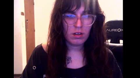 Snapshot of akamedolle chatting on September 2025 04:03:01 AM Veronica Akame 3 online show from September 2025 04:03:01 AM