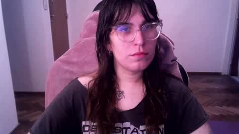 Snapshot of akamedolle chatting on November 2025 10:01:02 AM Veronica Akame 3 online show from November 2025 10:01:02 AM