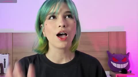 Snapshot of akatsumi_ chatting on December 2025 10:48:01 PM Akartsumi online show from December 2025 10:48:01 PM