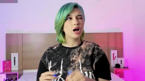 Snapshot of akatsumi_ chatting on December 2025 09:45:01 PM Akartsumi online show from December 2025 09:45:01 PM