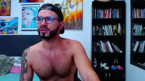 akiles online show from January 2025 10:56:01 PM