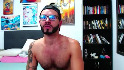 akiles online show from January 2025 11:32:02 PM