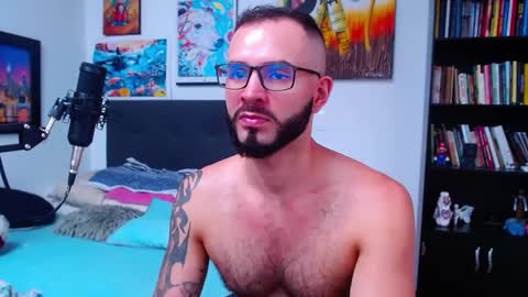 akiles online show from February 2025 09:43:01 PM