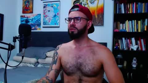 akiles online show from October 2025 11:24:02 PM