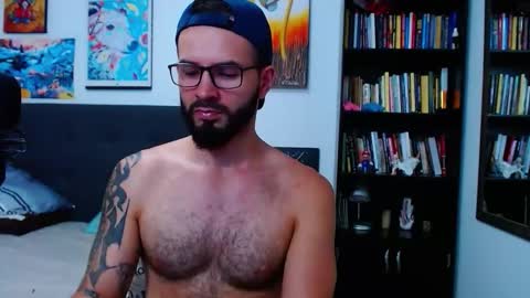 akiles online show from November 2025 11:06:01 PM