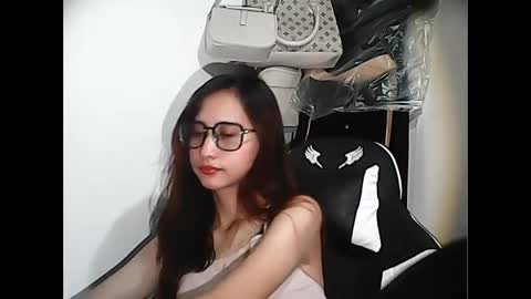 Snapshot of akira_z101 chatting on December 2024 11:43:02 AM akira_z101 online show from December 2024 11:43:02 AM