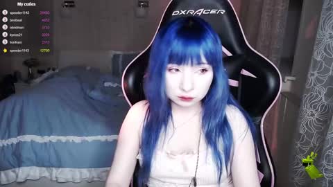 akirahartyx online show from February 2025 02:22:02 PM