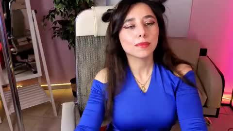 Snapshot of akirarh chatting on October 2025 04:07:02 PM help me reach 25 thumbs up online show from October 2025 04:07:02 PM