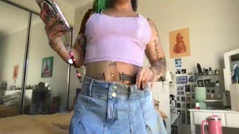 Akira Zay online show from December 2025 11:25:02 PM