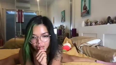 Akira Zay online show from December 2025 08:32:02 AM