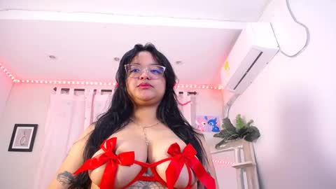 Snapshot of alaia__25 chatting on September 2025 11:04:02 AM alaia__25 online show from September 2025 11:04:02 AM