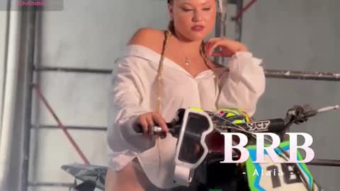 Snapshot of alaia_greyy chatting on October 2025 12:38:02 PM Alaia online show from October 2025 12:38:02 PM