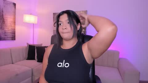 Alaia online show from November 2025 07:35:02 PM