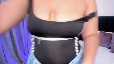 Alaia online show from February 2026 07:48:01 PM