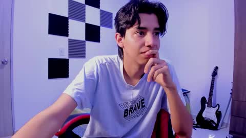 Snapshot of alan_boy01 chatting on September 2025 11:56:02 AM Alan Boy online show from September 2025 11:56:02 AM