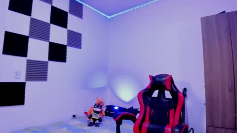 Snapshot of alan_boy01 chatting on September 2025 12:10:01 PM Alan Boy online show from September 2025 12:10:01 PM