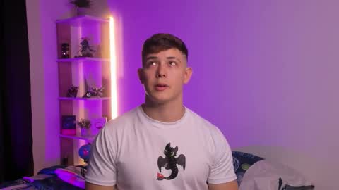 Snapshot of alan_hadid1 chatting on November 2025 08:44:01 PM Alan Hadid online show from November 2025 08:44:01 PM