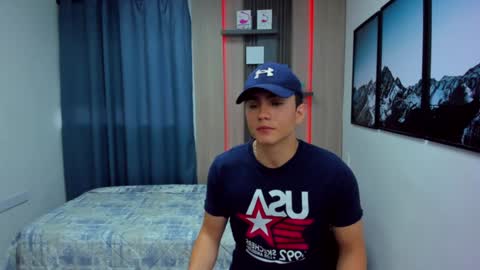 Alan  Kevin can we reach 100 thumbs up please guys  online show from January 2025 11:39:01 AM