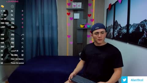 Alan  Kevin can we reach 100 thumbs up please guys  online show from February 2025 07:21:01 PM