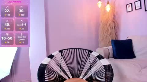 Alana online show from September 2025 12:38:02 PM