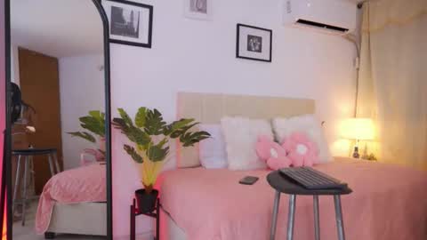 alana_ada online show from December 2025 02:41:02 AM