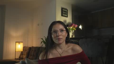 Snapshot of alana_gasparani chatting on November 2025 02:06:01 AM Alana Gasparini online show from November 2025 02:06:01 AM