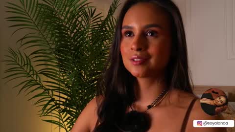 Snapshot of alana_haze chatting on October 2025 02:55:01 AM Alana online show from October 2025 02:55:01 AM