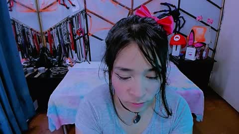 Snapshot of alanaluke chatting on October 2025 07:36:02 PM Alana online show from October 2025 07:36:02 PM