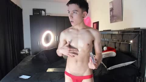 alanblack1 online show from December 2025 02:12:02 PM