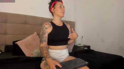 Snapshot of alanna_rosse_ chatting on April 2026 11:36:02 PM Alanna Independent Models onlyfans alanna rosse online show from April 2026 11:36:02 PM