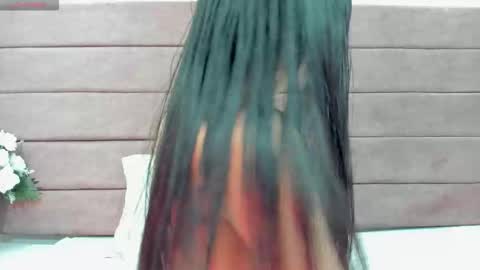 Alanna Jonnes online show from November 2025 01:37:02 PM