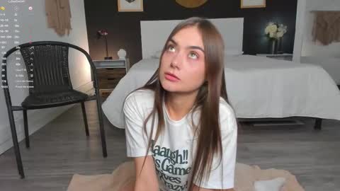 Alanna Cute Russell online show from November 2025 07:59:01 PM