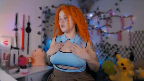 Caro online show from October 2025 12:48:02 PM