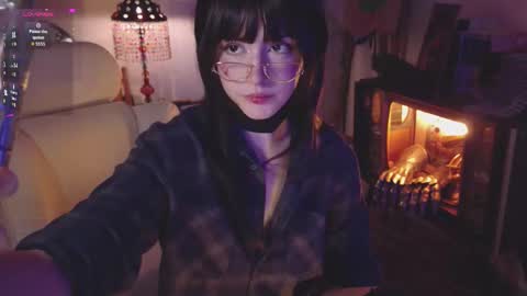 Snapshot of alaskagrace chatting on September 2025 01:32:02 AM Alaska Grace online show from September 2025 01:32:02 AM