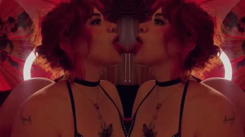 albaandthayron online show from November 2025 12:06:02 PM