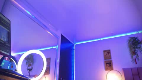 albaandthayron online show from December 2025 12:11:02 PM