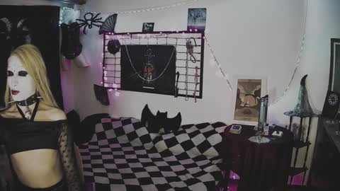 Mistic witch online show from February 2025 08:44:02 AM