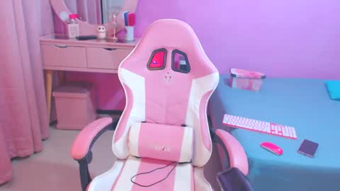 aldana_stone online show from October 2025 01:22:01 AM