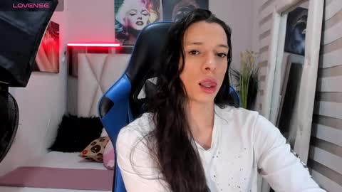 Snapshot of ale_noah_xxx chatting on January 2025 05:10:02 AM ale_noah_xxx online show from January 2025 05:10:02 AM