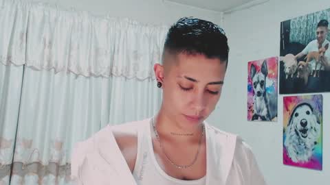 Snapshot of aleja1214 chatting on December 2024 08:44:01 PM Alejandra online show from December 2024 08:44:01 PM