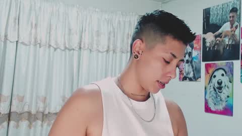 Snapshot of aleja1214 chatting on December 2024 11:03:01 PM Alejandra online show from December 2024 11:03:01 PM